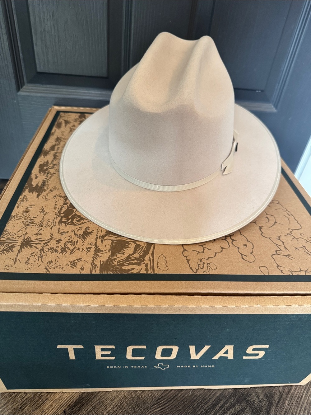 Tecovas Cream Felt Ranch Hat with Leather Band